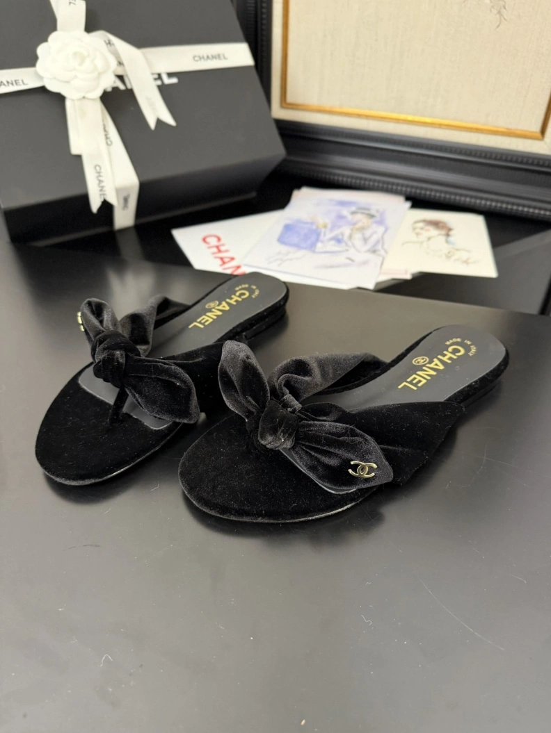 NewStyle Chxnxl Slippers 117090