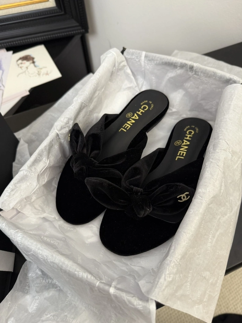 NewStyle Chxnxl Slippers 117090