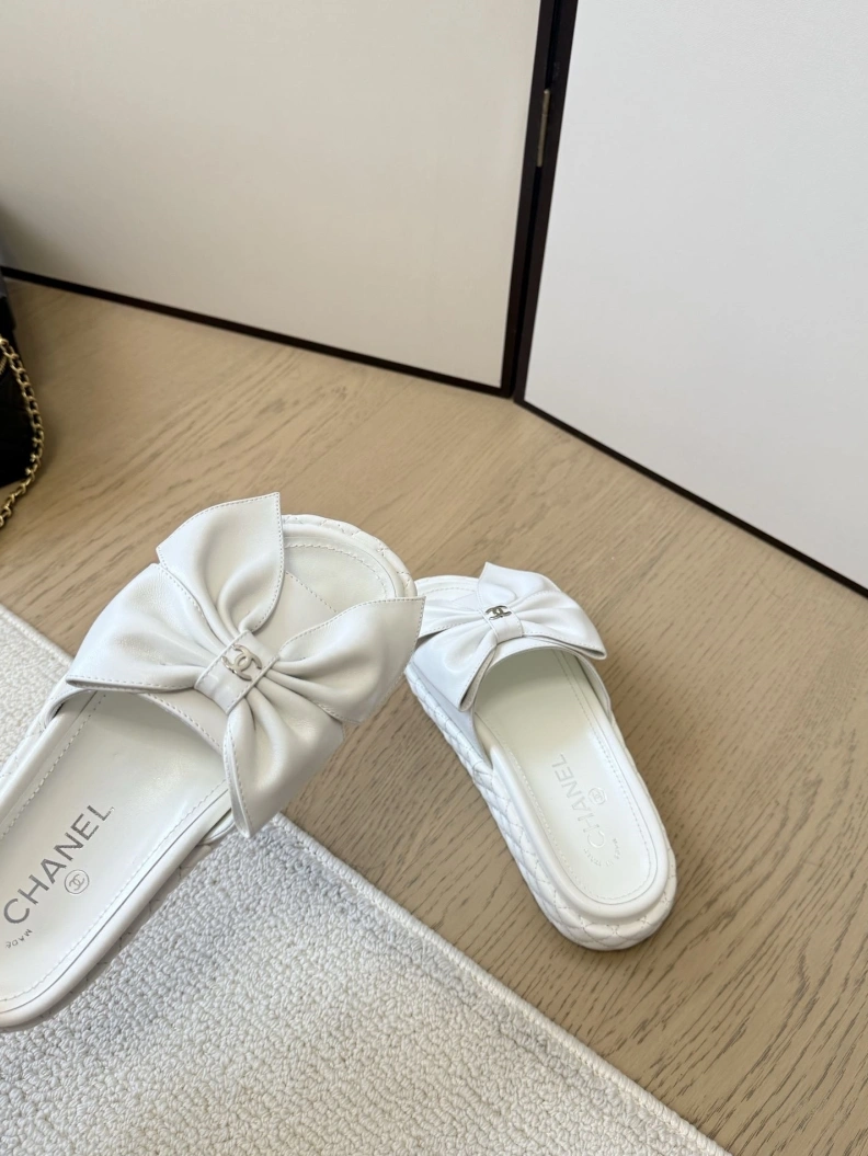 Chxnxl Slippers GoAnywhere 117096