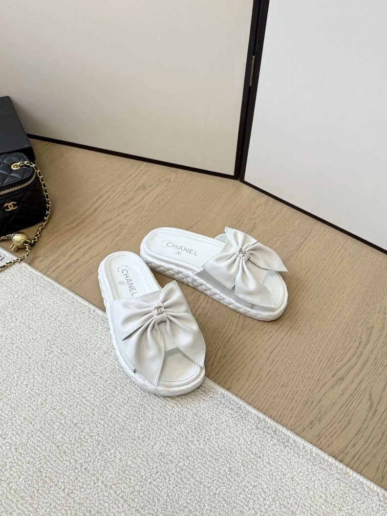 Chxnxl Slippers GoAnywhere 117096
