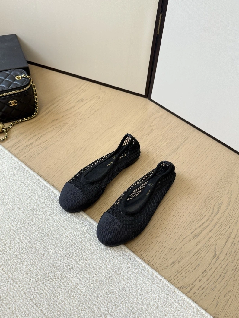 EyeCatching Chxnxl Flat Shoes 117623