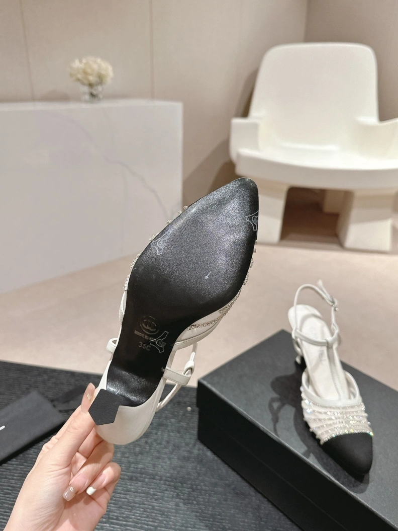 Modern Chxnxl Sandals 117442