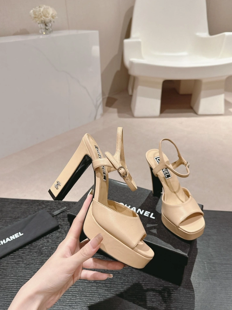 Classic Chxnxl Sandals 117436