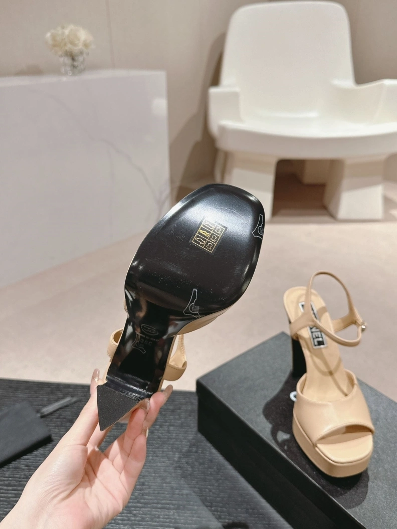 Classic Chxnxl Sandals 117436