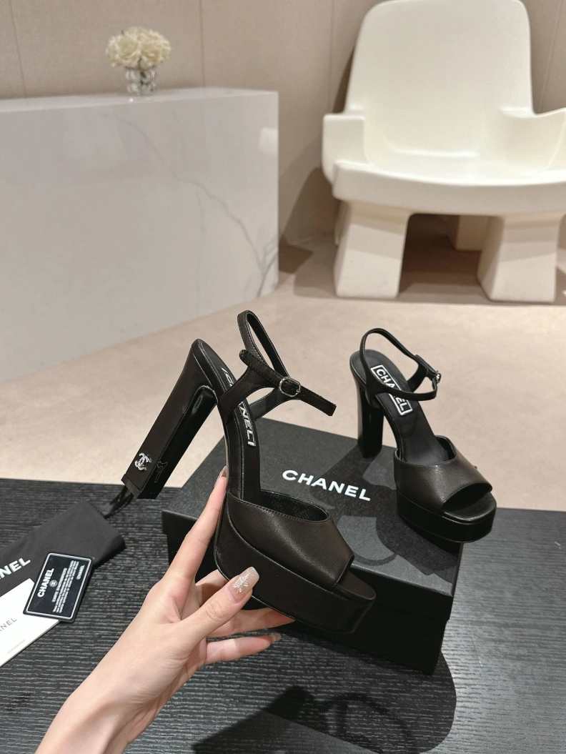 Modern Chxnxl Sandals 117432