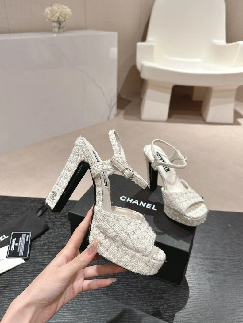 Durable Chxnxl Sandals 117426