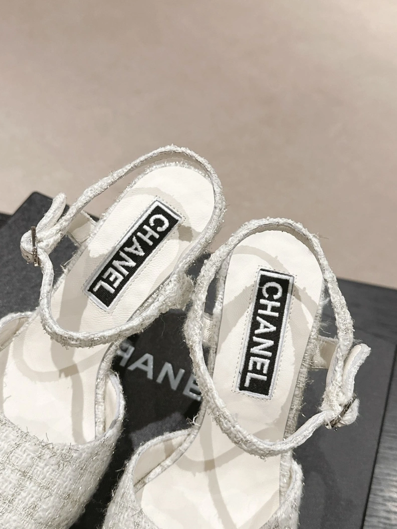 Durable Chxnxl Sandals 117426