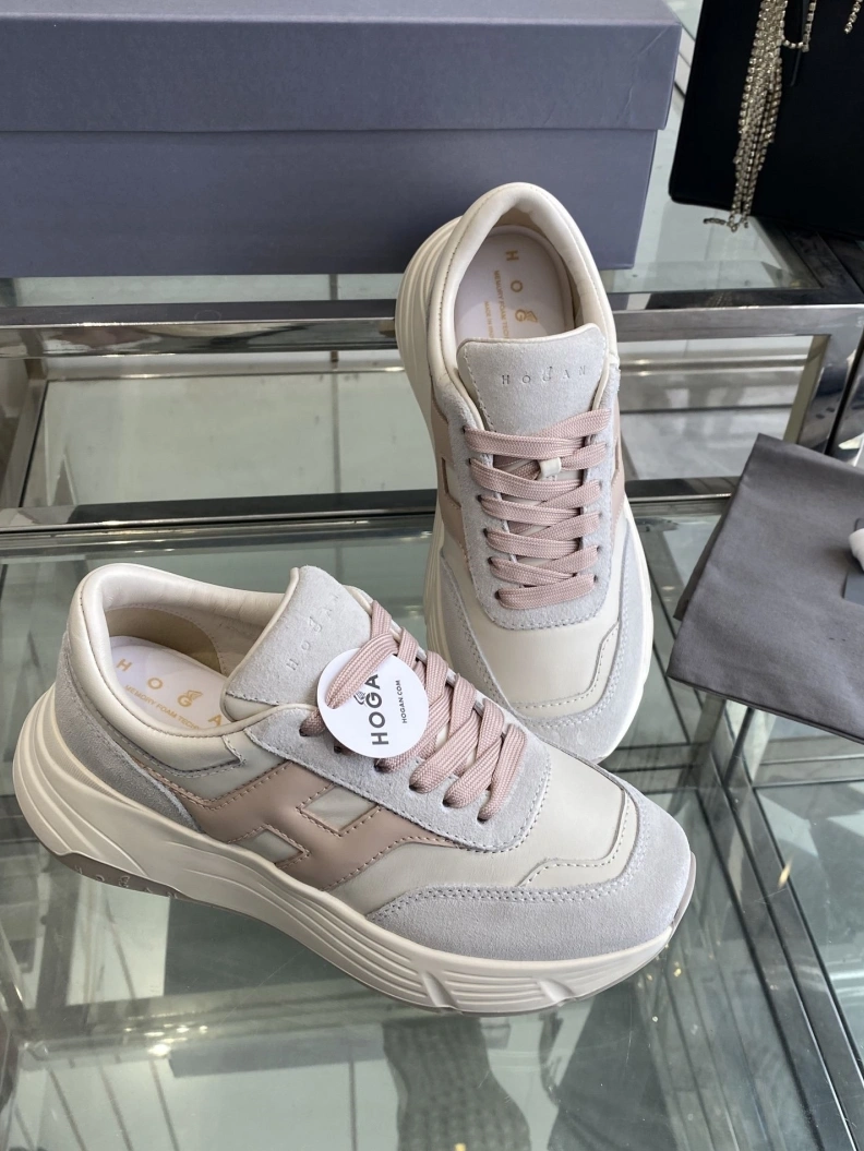 Trendsetting Hxgxn Sneakers 177084
