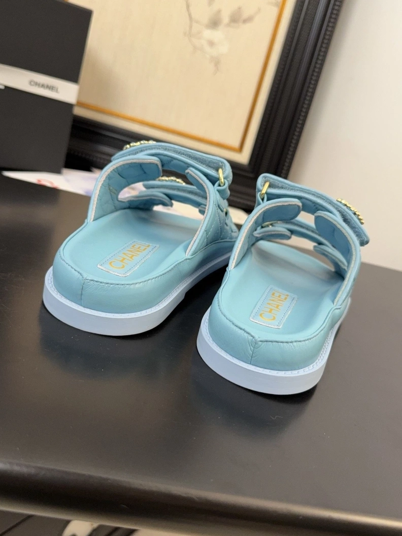 Chxnxl Sandals Vibrant 117418