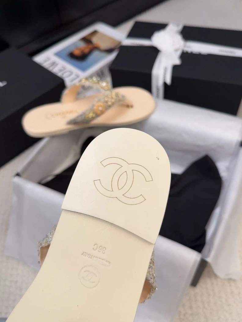 Unique Chxnxl Sandals 117417