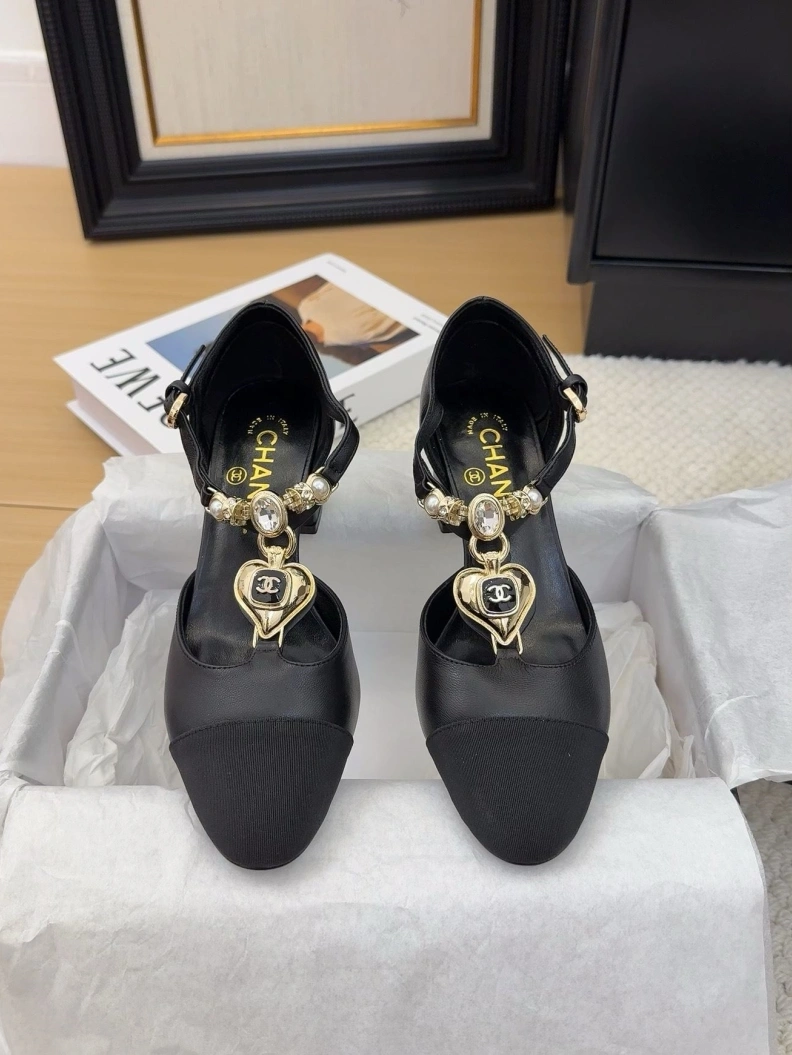 Minimalist Chxnxl Flat Shoes 117625