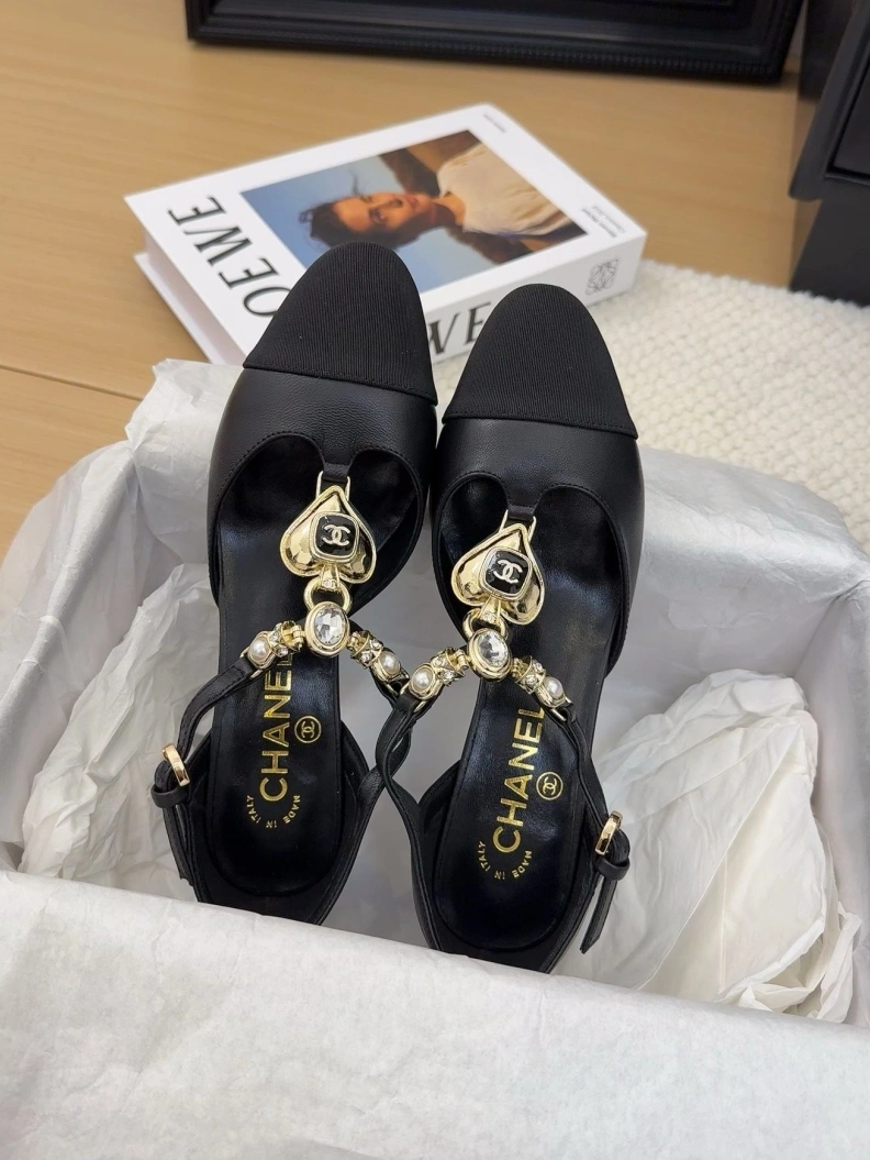 Minimalist Chxnxl Flat Shoes 117625