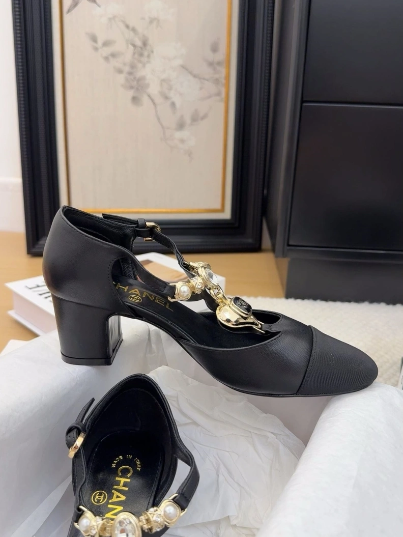 Minimalist Chxnxl Flat Shoes 117625