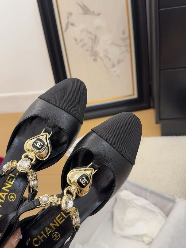 Minimalist Chxnxl Flat Shoes 117625