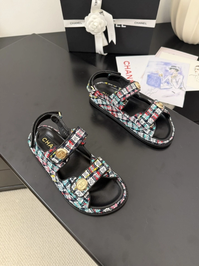 Durable Chxnxl Sandals 117414