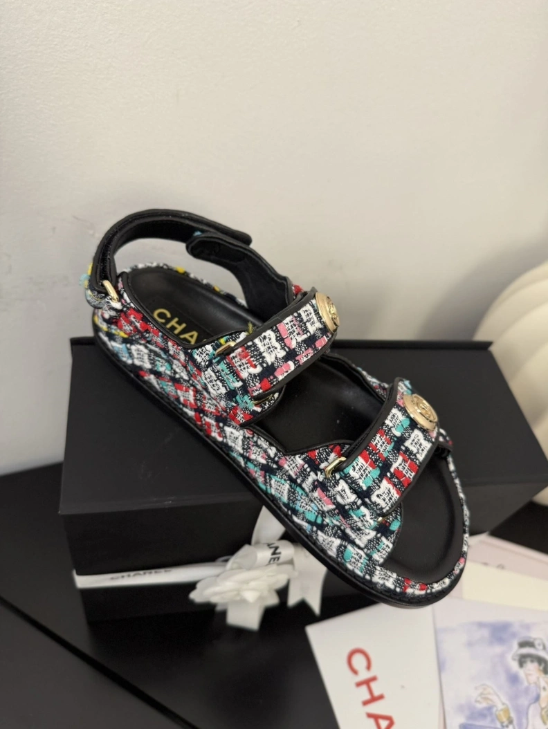 Durable Chxnxl Sandals 117414