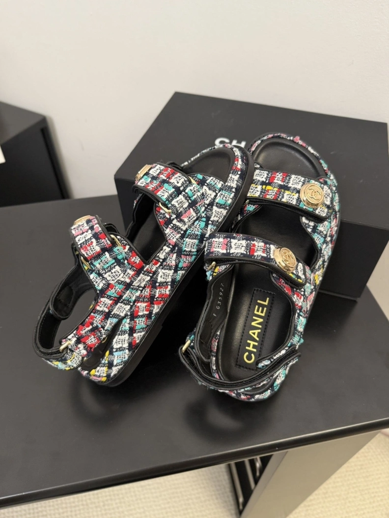 Durable Chxnxl Sandals 117414