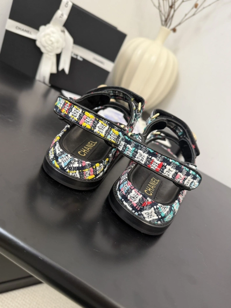 Durable Chxnxl Sandals 117414