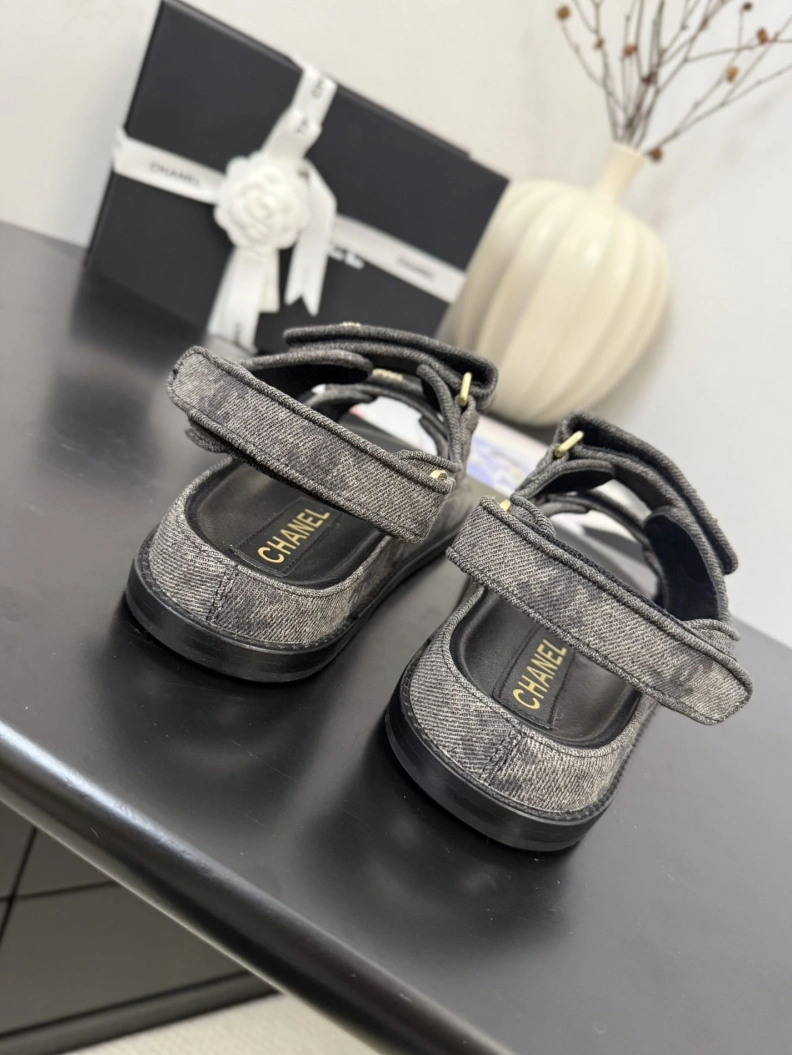 Chxnxl Sandals Bold 117413