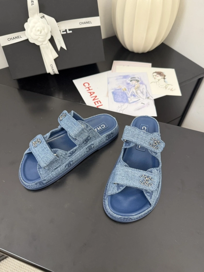 Practical Chxnxl Sandals 117409