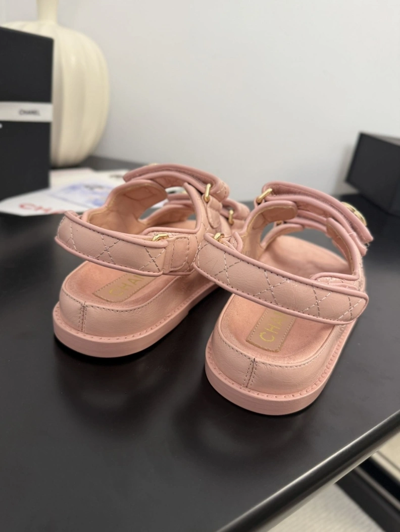 Chxnxl Sandals Bold 117406