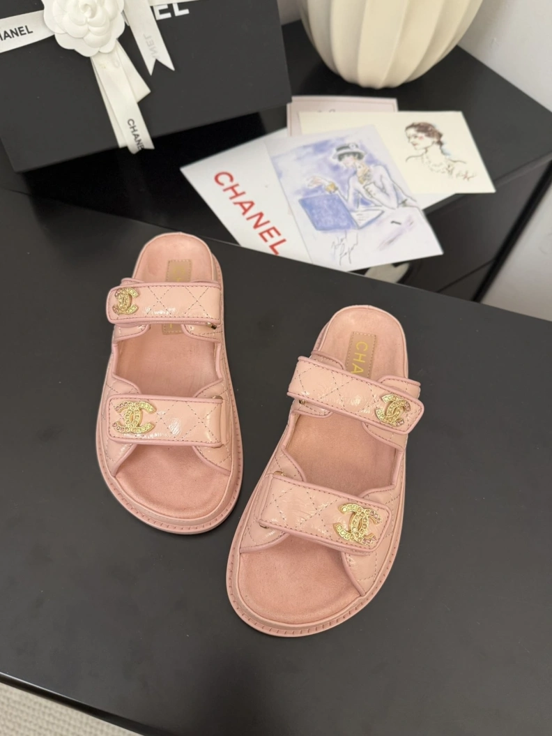 Bright Chxnxl Sandals 117401