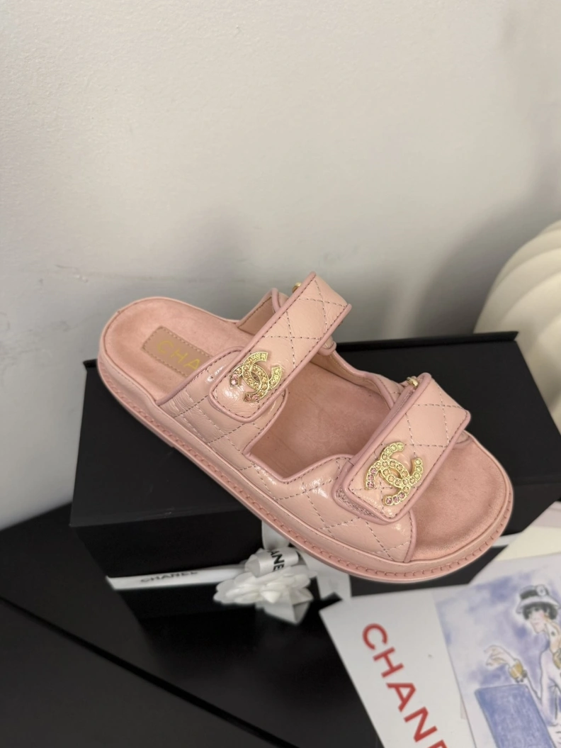 Bright Chxnxl Sandals 117401