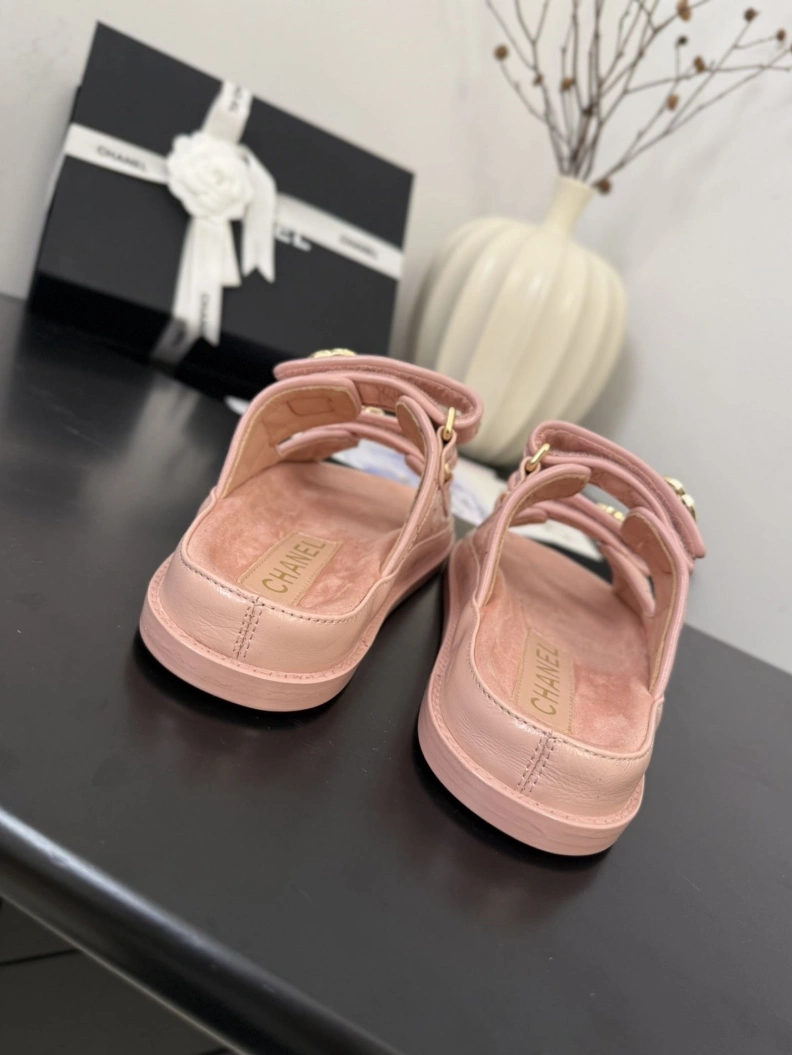 Bright Chxnxl Sandals 117401