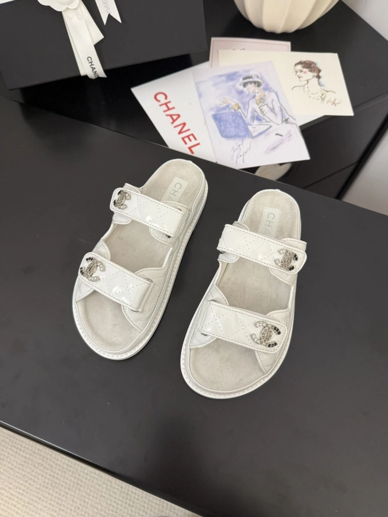 Durable Chxnxl Sandals 117403