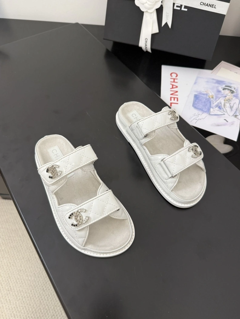 Durable Chxnxl Sandals 117403