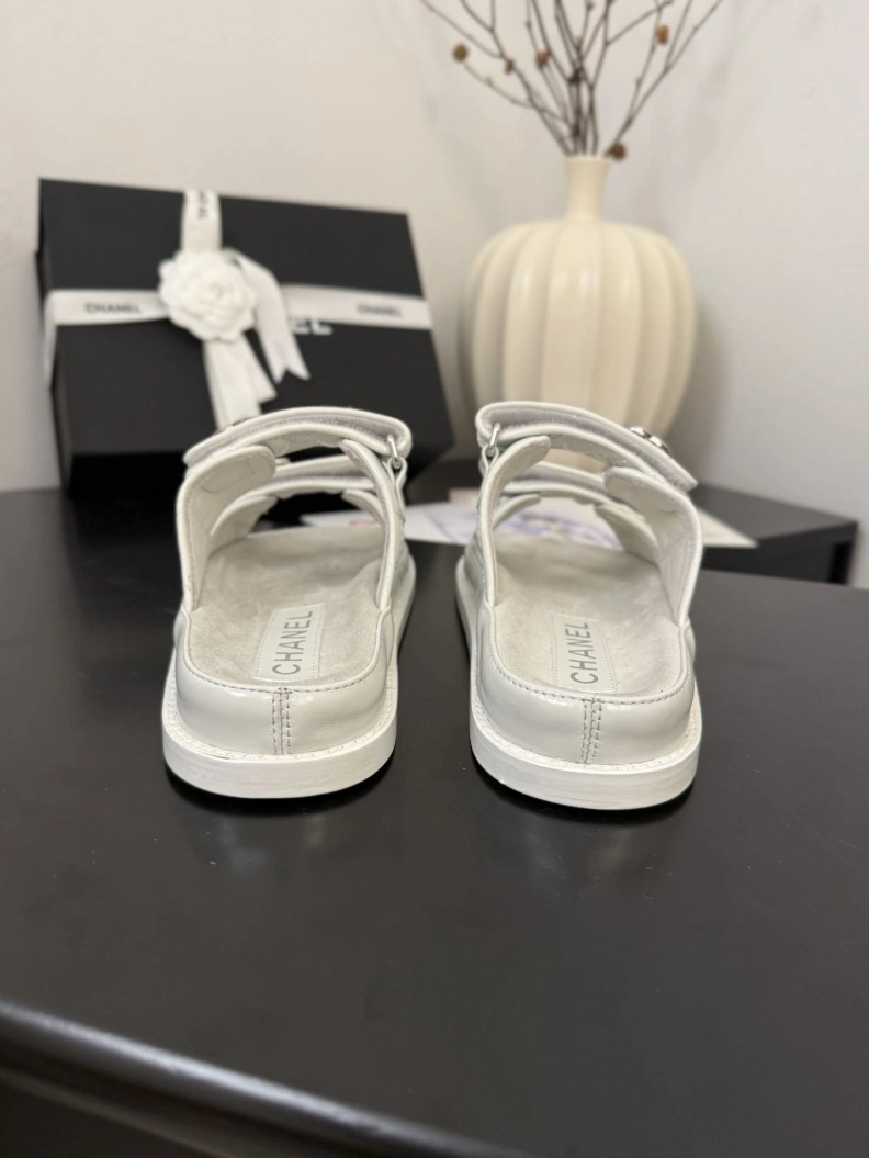 Durable Chxnxl Sandals 117403