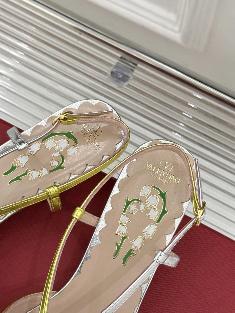 Minimalist Vxlxntino Sandals 228713