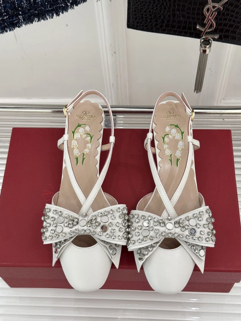 Sleek Vxlxntino Sandals 228711