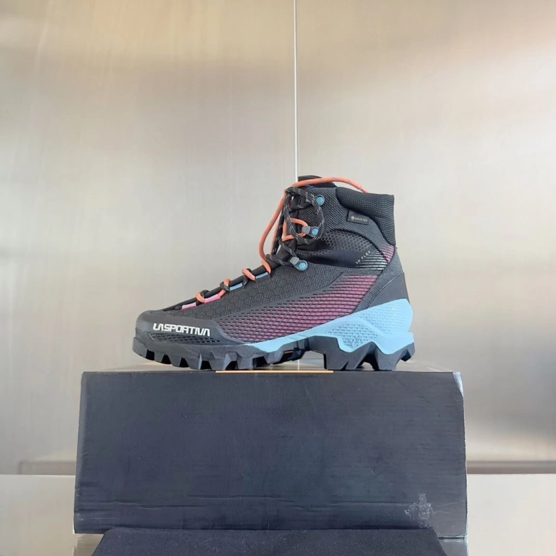 Minimalist Othxr Sneakers 209511