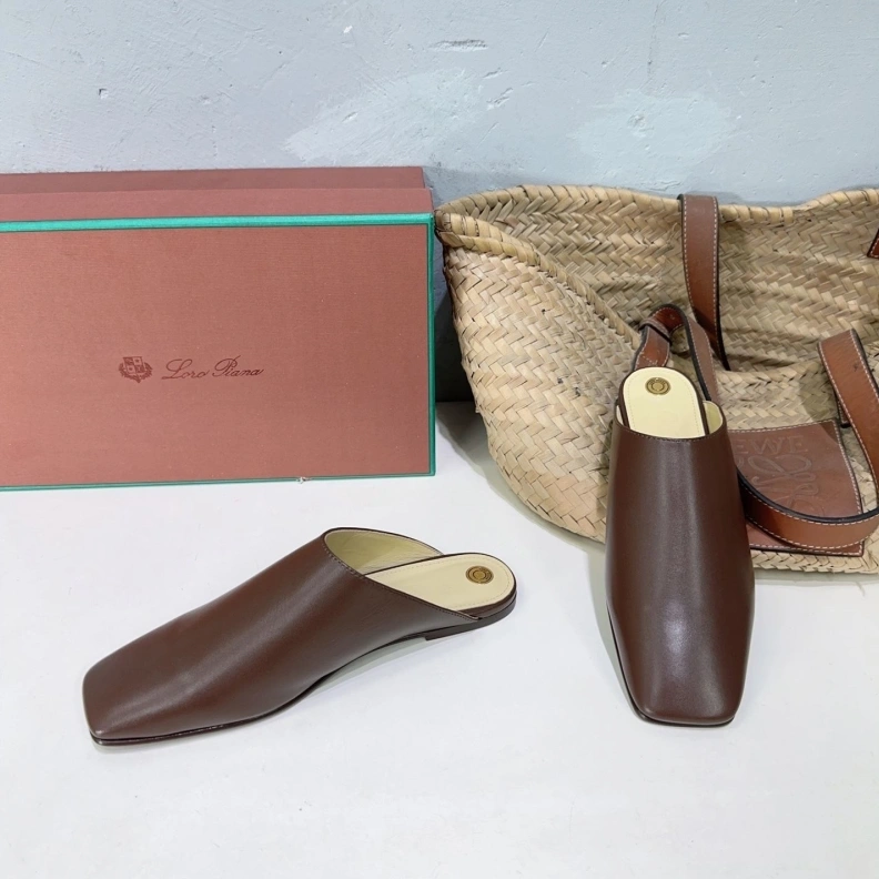 Modern Othxr Slippers 208260