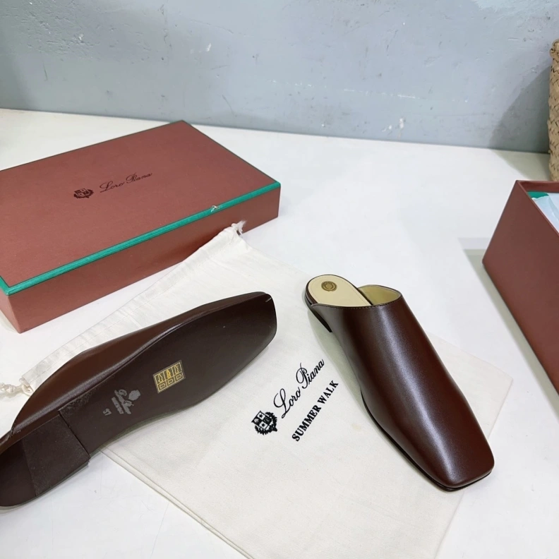 Modern Othxr Slippers 208260