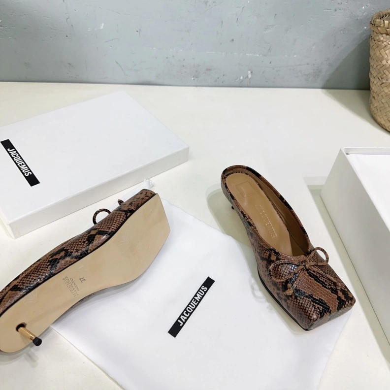 Comfortable Othxr Slippers 208250