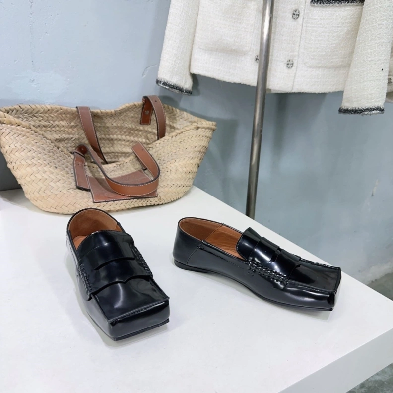 Versatile Othxr Leather Shoes 208554