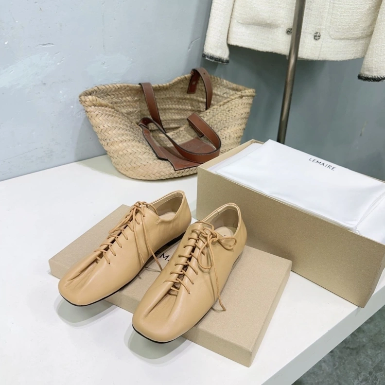 Othxr flat shoes Trendsetting 208787
