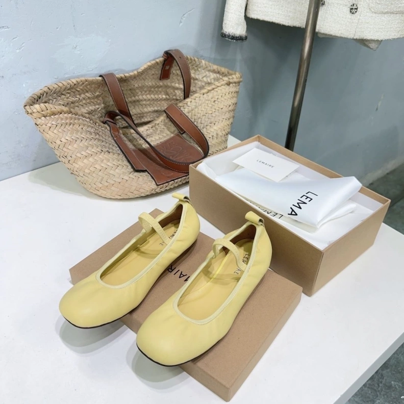 Comfortable Othxr flat shoes 208791