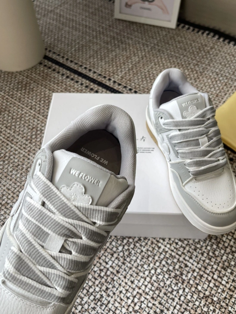 Efficient Othxr Sneakers 208029