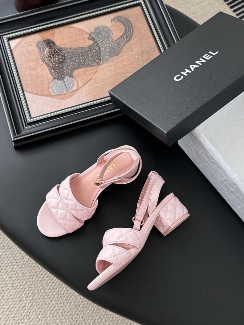 Unique Chxnxl Sandals 117397