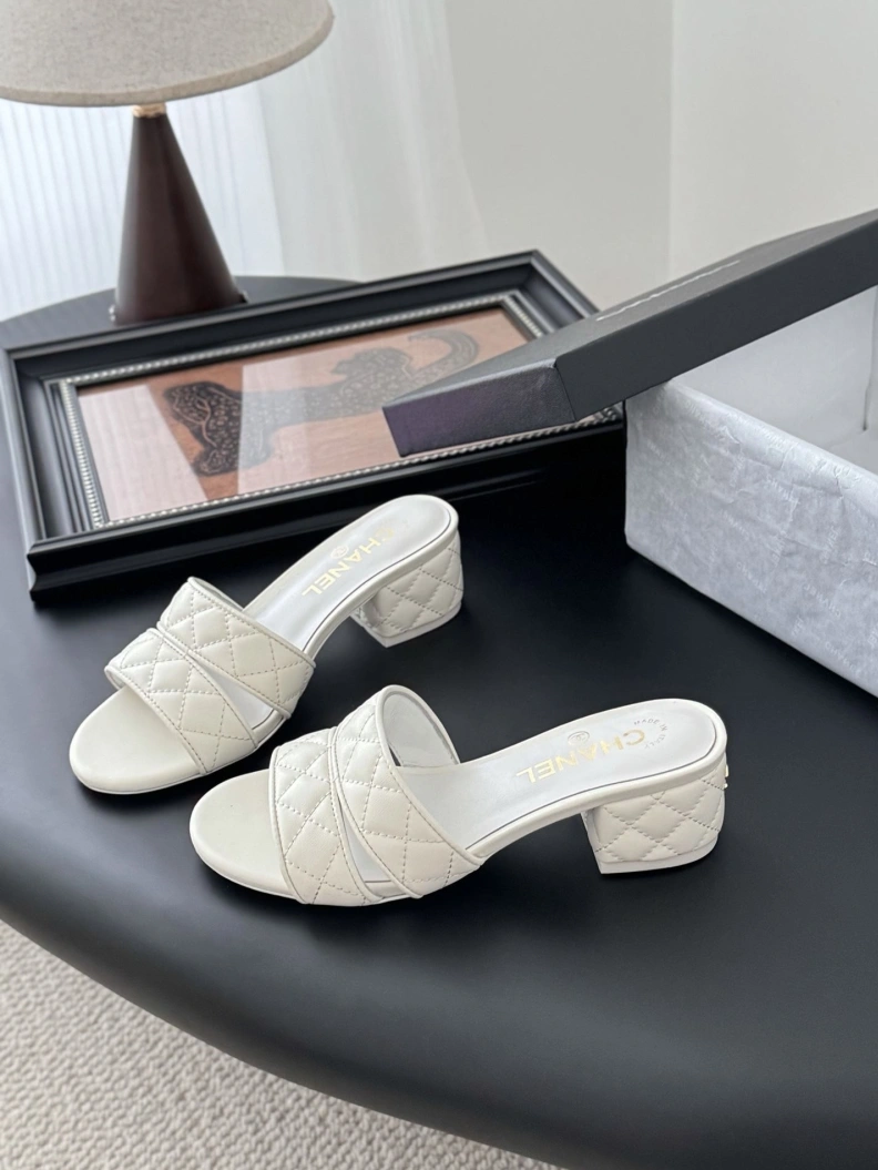 Chxnxl Sandals Vibrant 117385