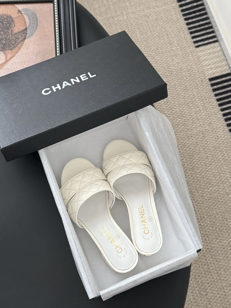 Chxnxl Sandals Vibrant 117385