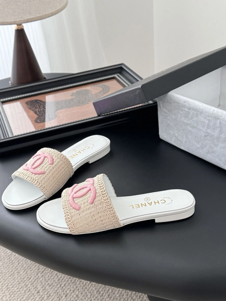 Chxnxl Slippers Sophisticated 117072
