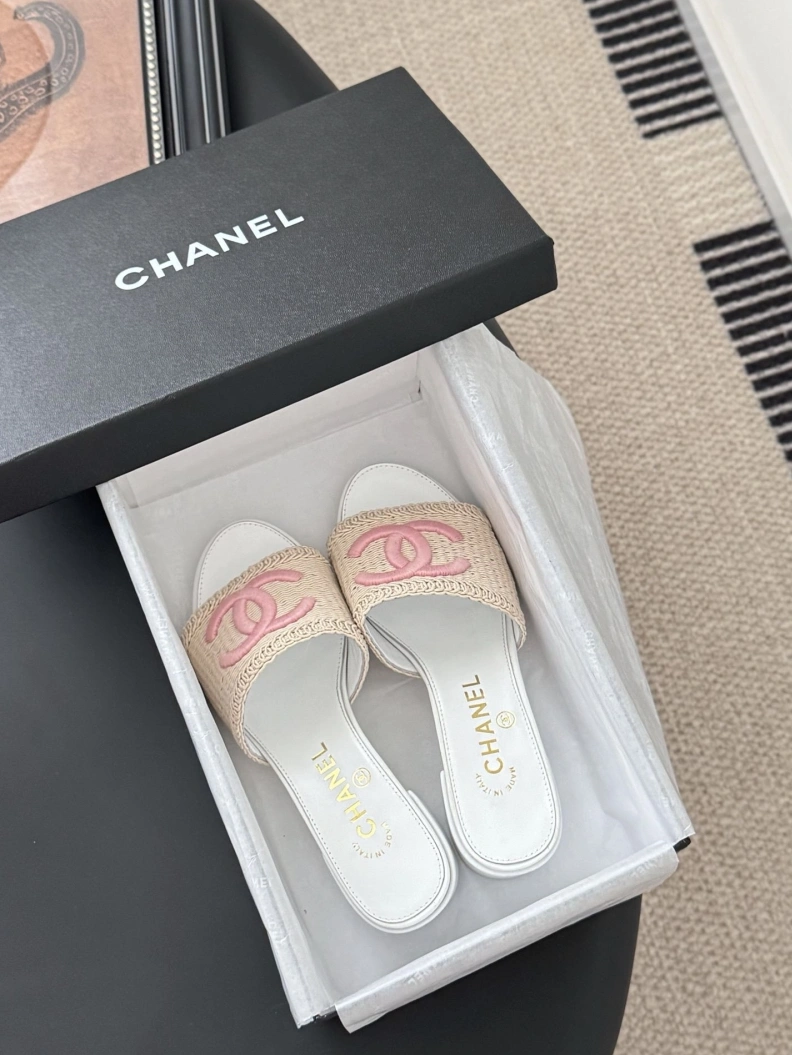 Unique Chxnxl Sandals 117386