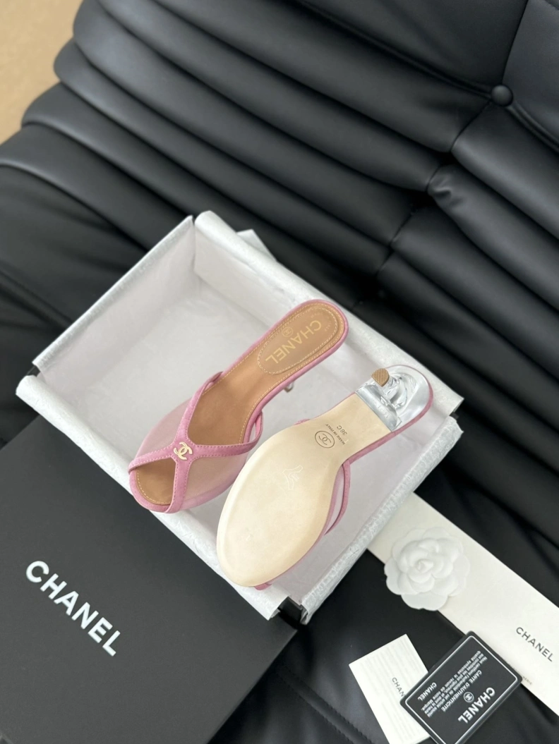 EyeCatching Chxnxl Sandals 117378