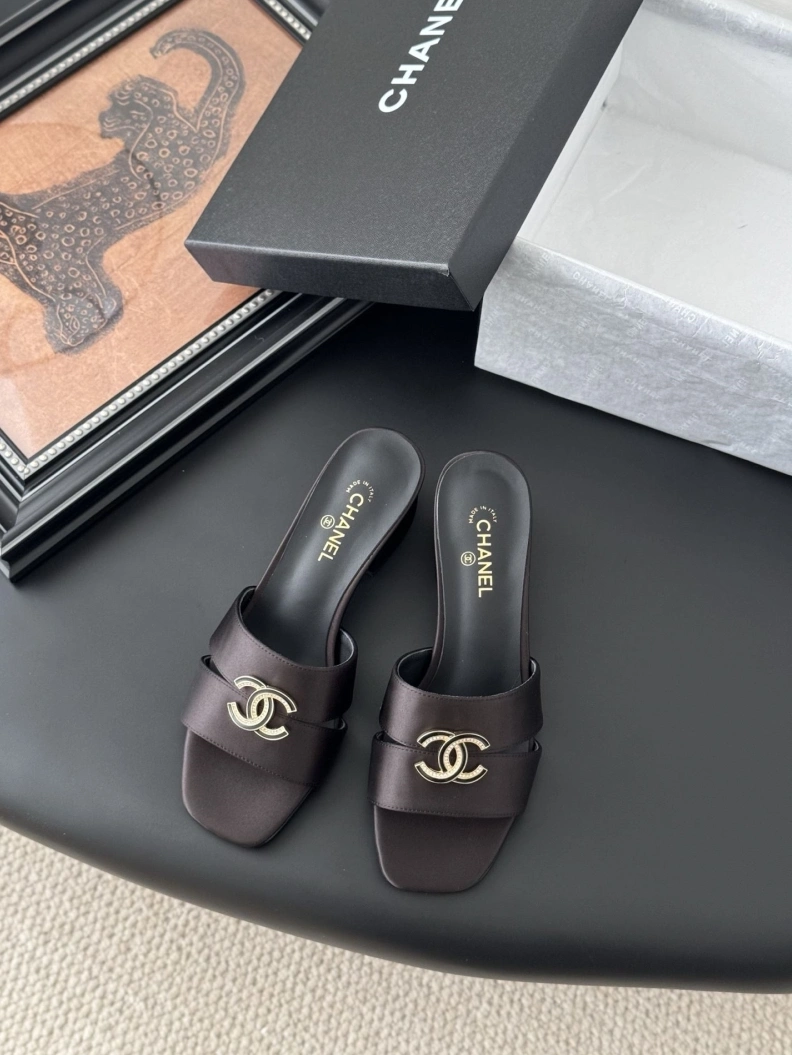 ModernLook Chxnxl Sandals 117376