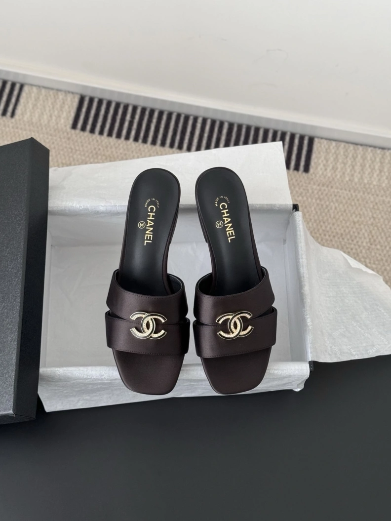 ModernLook Chxnxl Sandals 117376