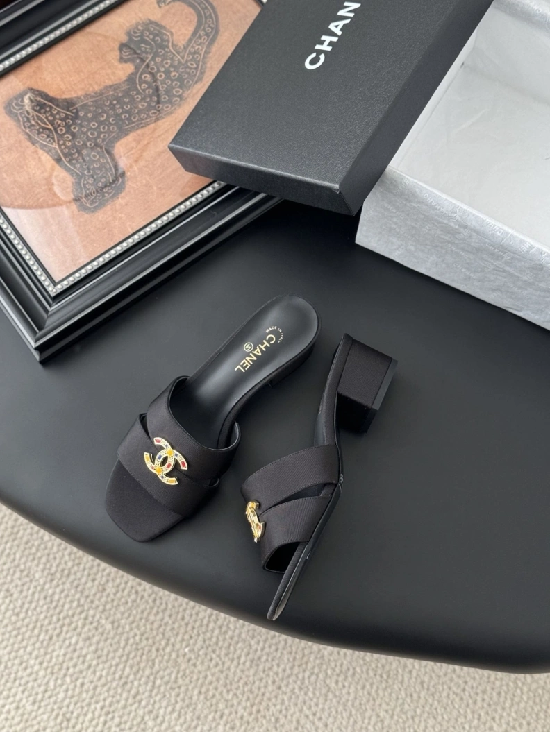 Sophisticated Chxnxl Sandals 117372
